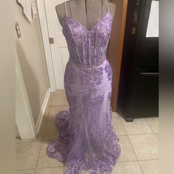 Dancing Queen Dresses & Skirts - Gown Beaded Size Medium Lavendar